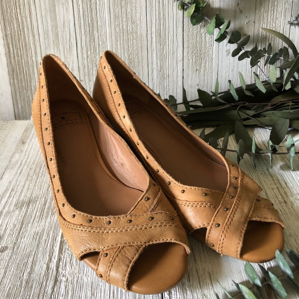 Lucky Brand • Peep Toe Leather Wedges
